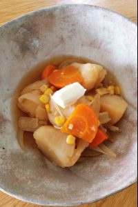 【副菜】じゃがいもとにんじんのコーンバター煮