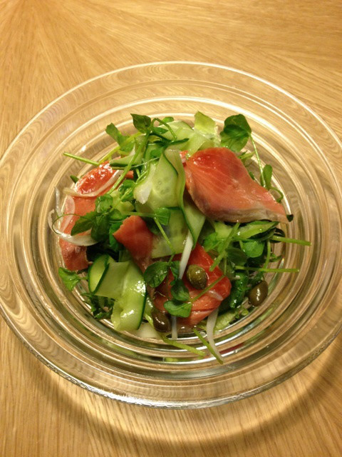 【副菜】スモークサーモンのマリネサラダ